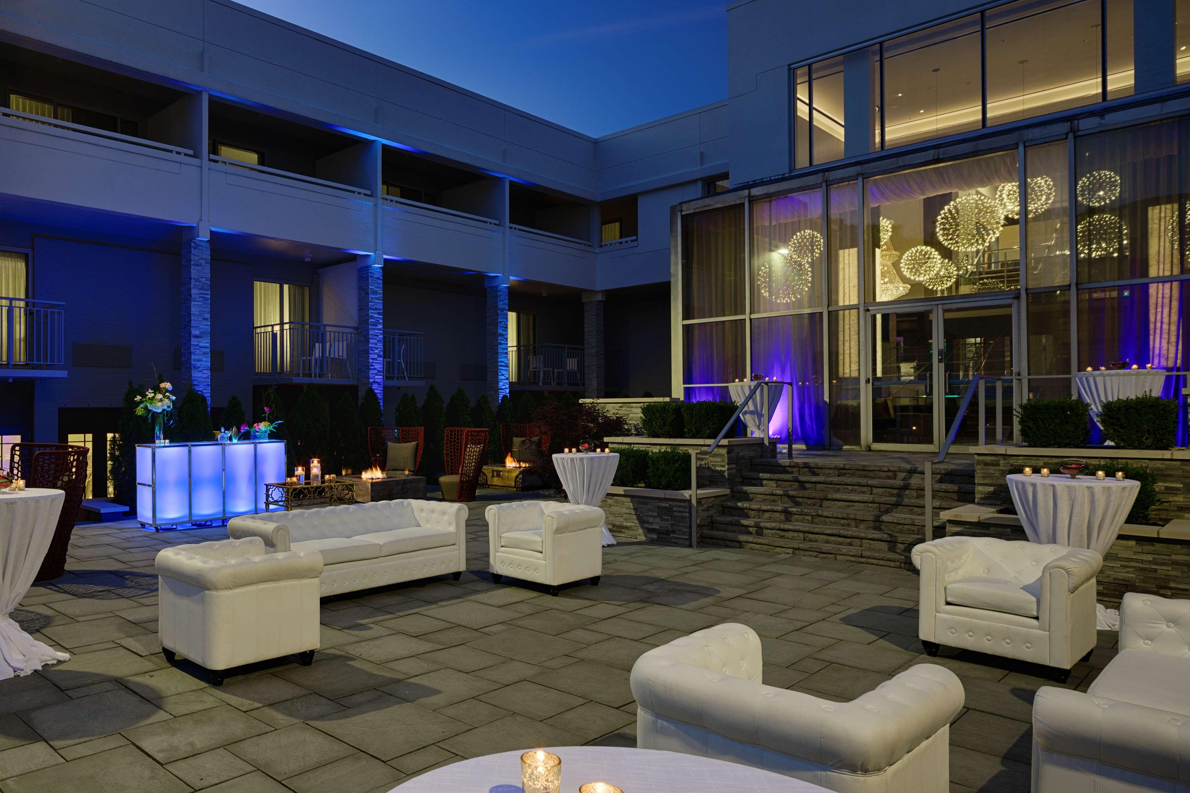 Hotel The Kingsley Bloomfield Hills - A Doubletree By Hilton Exterior foto